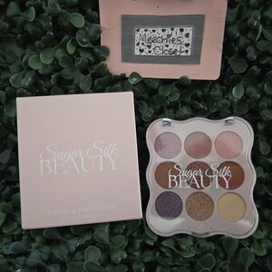 SUGARSILK Ethereal Eyes Palette New